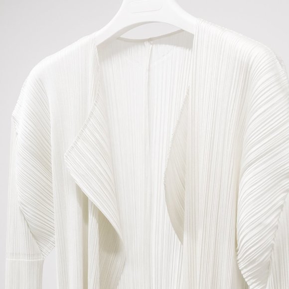 Issey Miyake Pleats Please White Pleated Cardigan - Picture 3 of 10